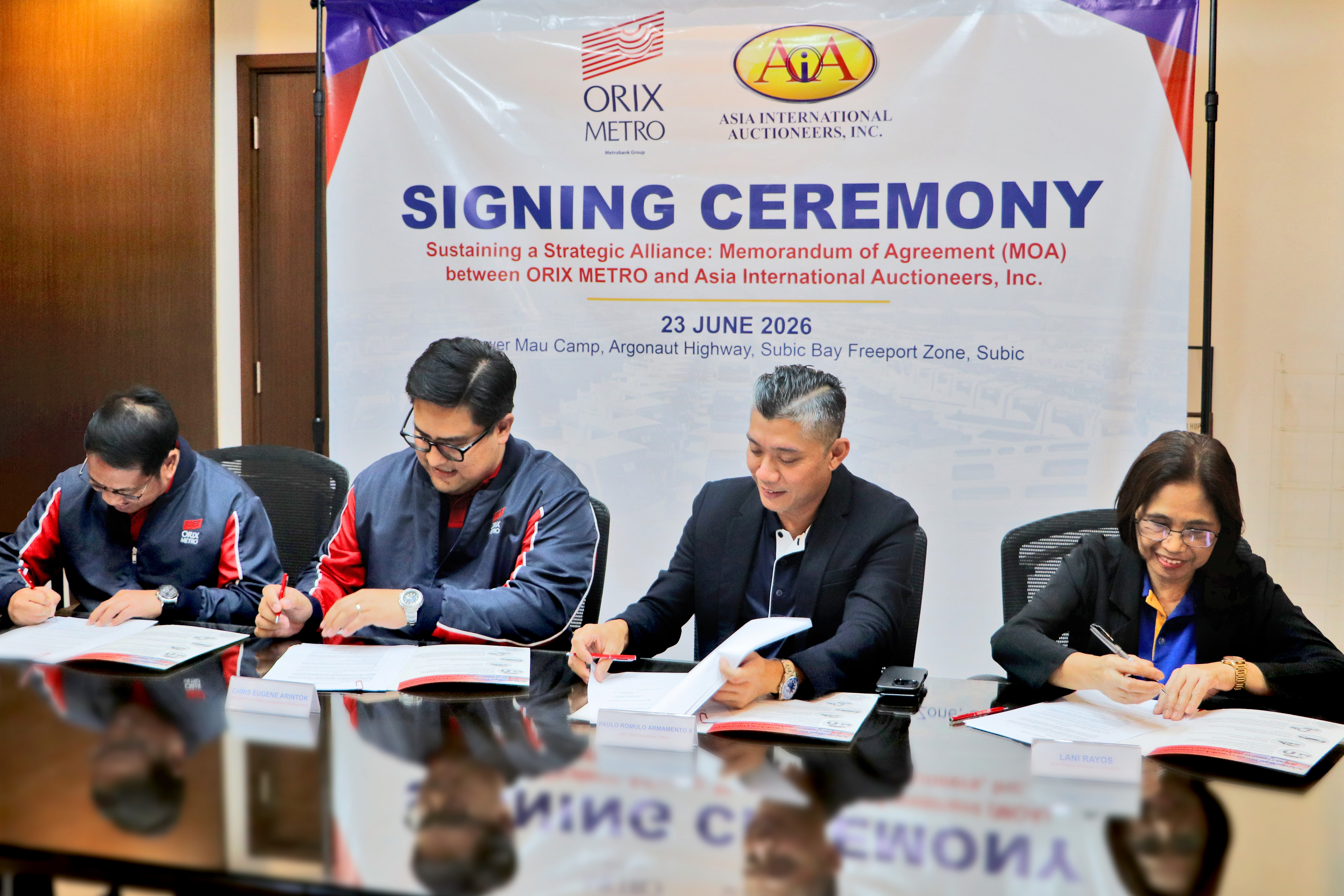 AIA and ORIX METRO Signing Ceremony